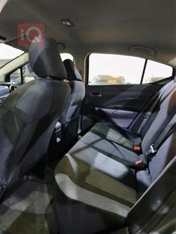 نيسان فيرسا